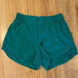 Lululemon hotty hot shorts HR 4”